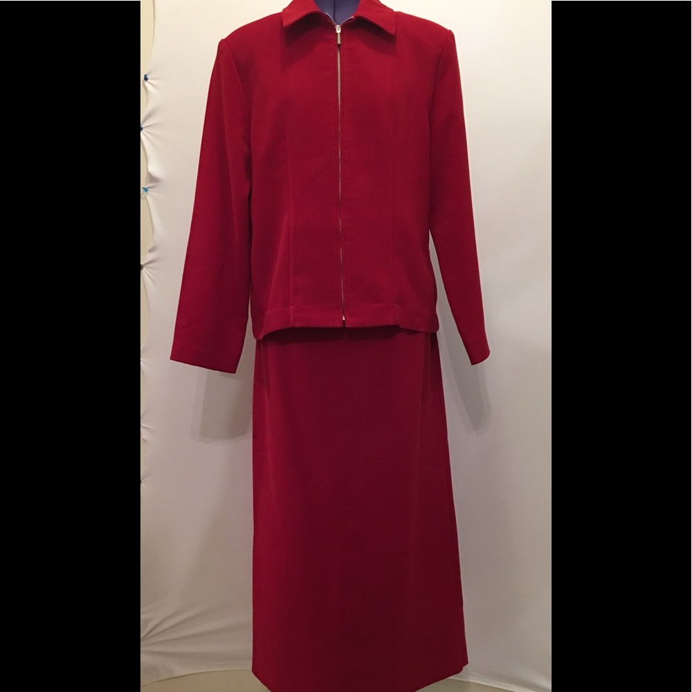 Briggs Top Skirt Set sz 8 Red in Color maxi skirt